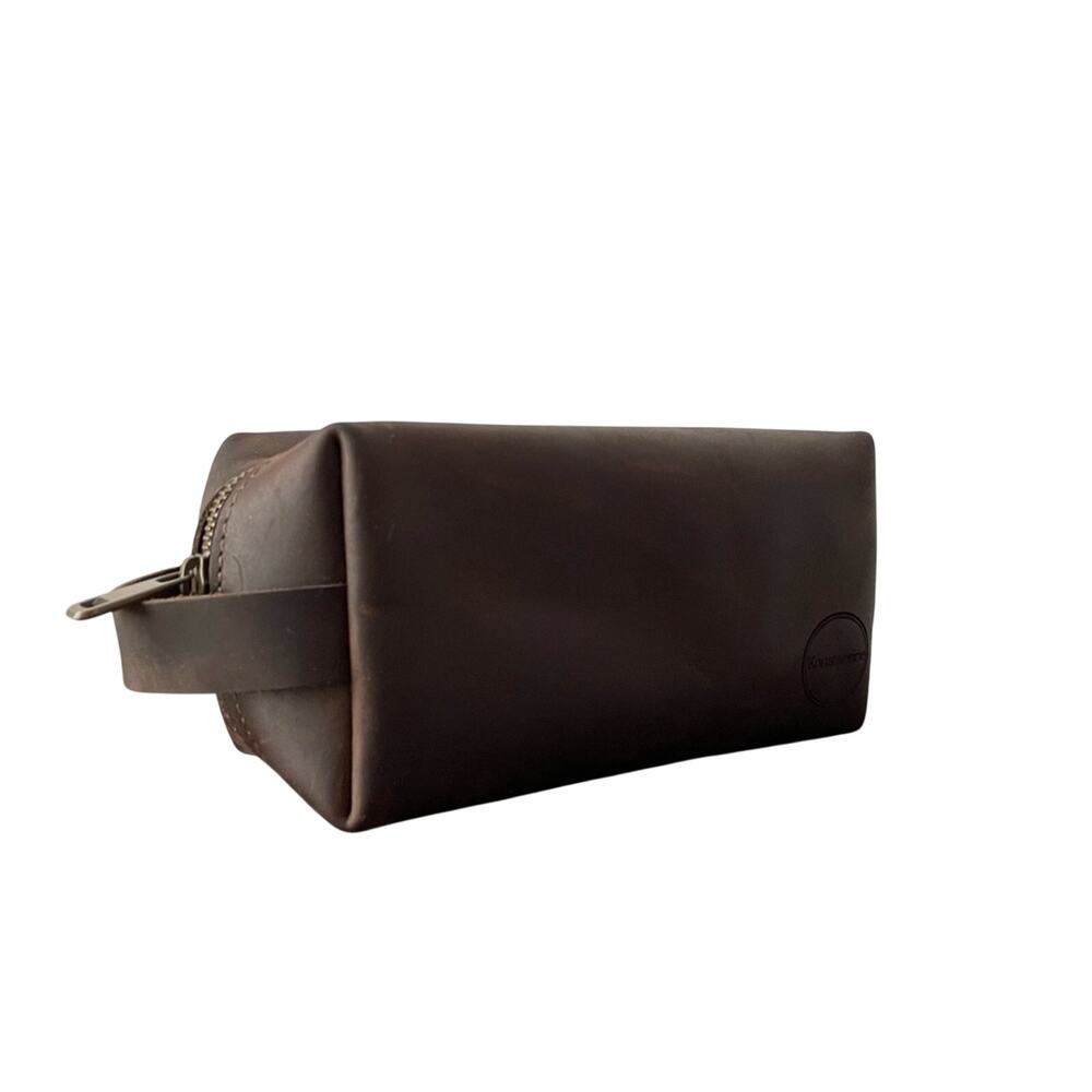 Kontstantine Leather Toiletry Bag
